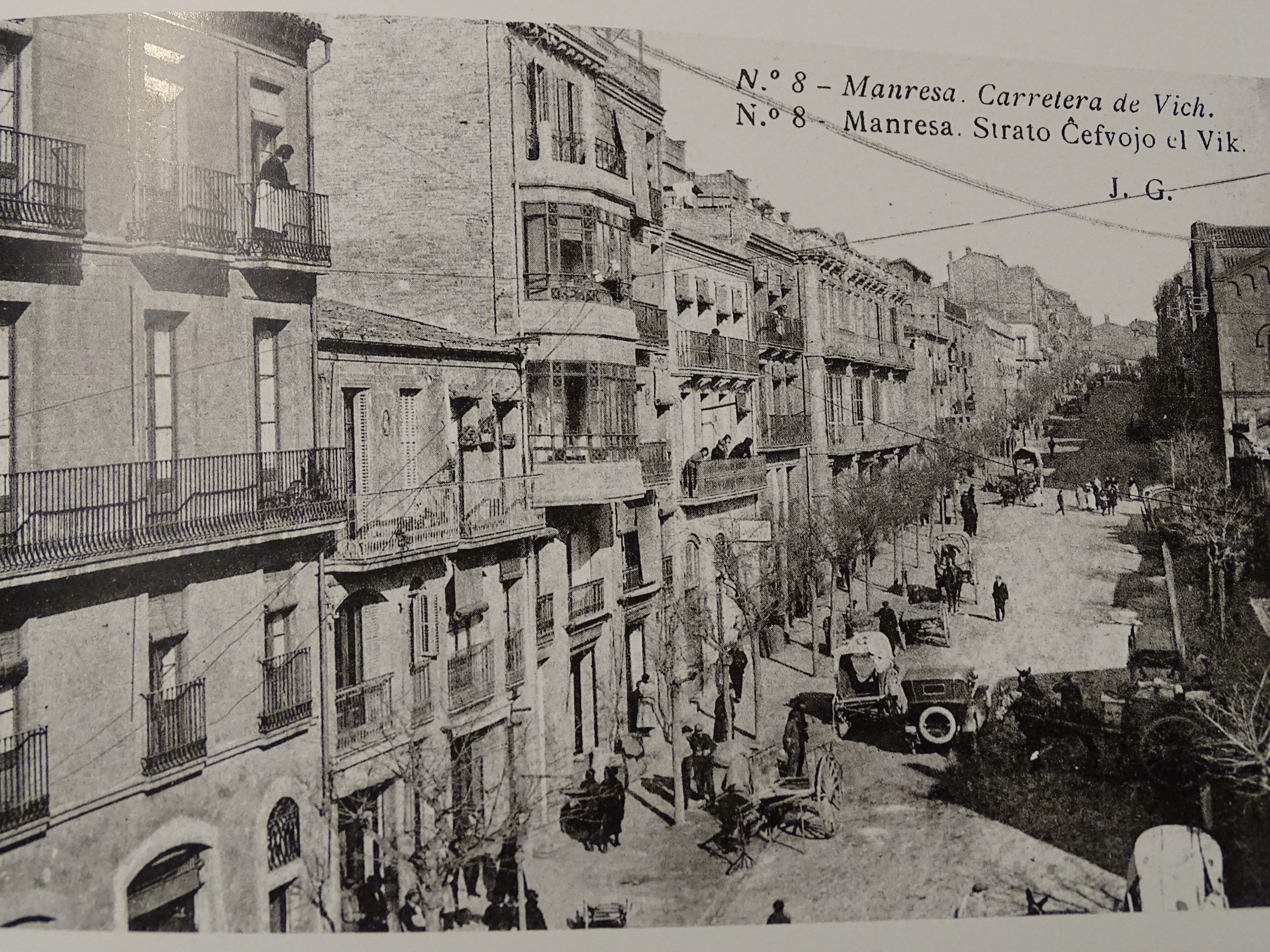 Imatge pels mitjans: Ampliar les voreres i arbrar les carreteres de Cardona i de Vic.